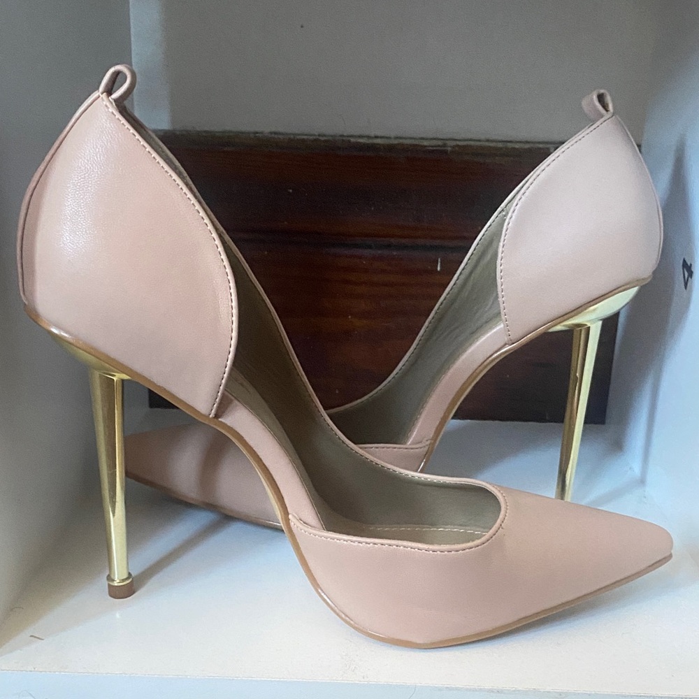 Fashion Nova Blush and Gold Heels